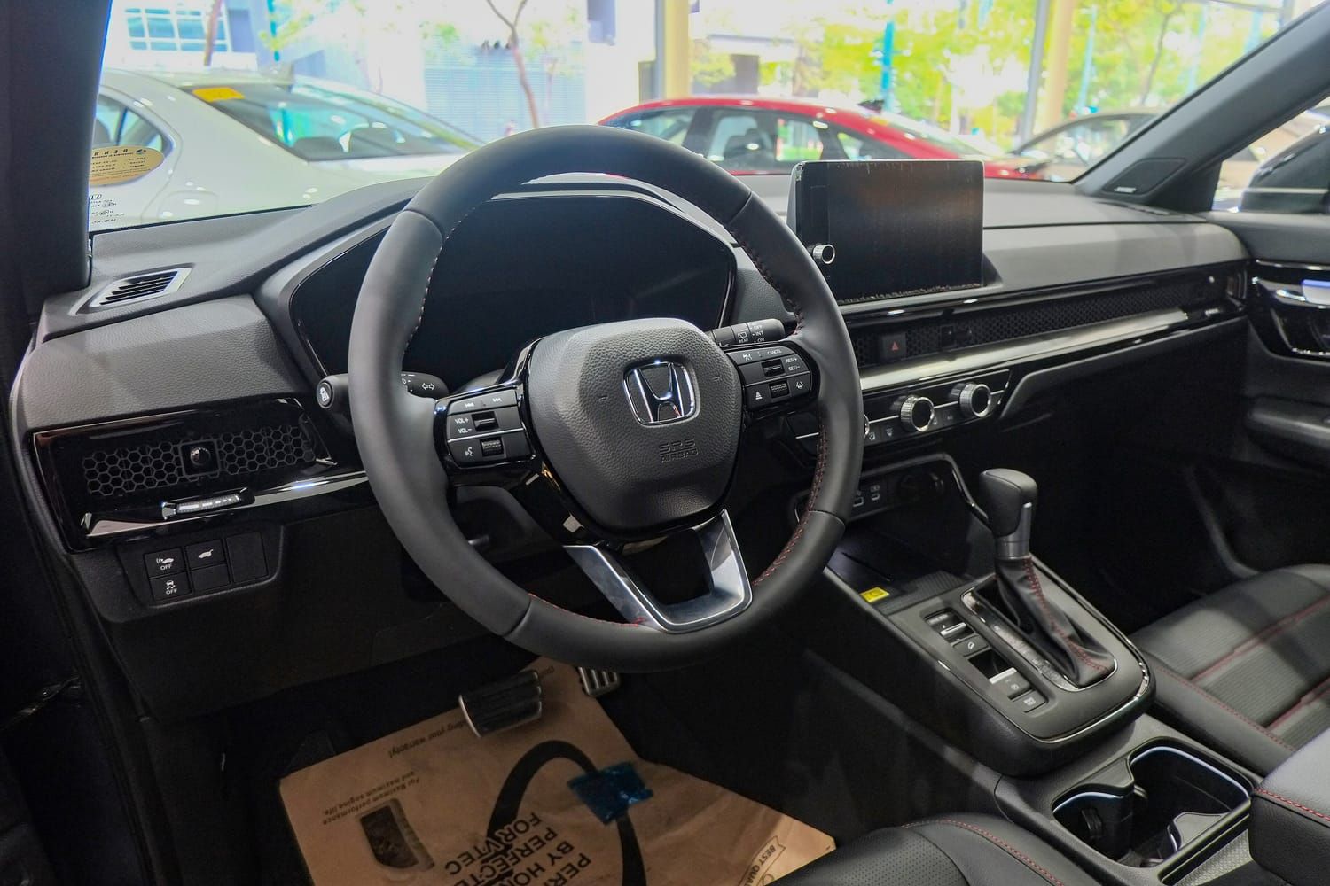 Honda CR-V, nội thất. Bản RS e:HEV bán ở Philippines.