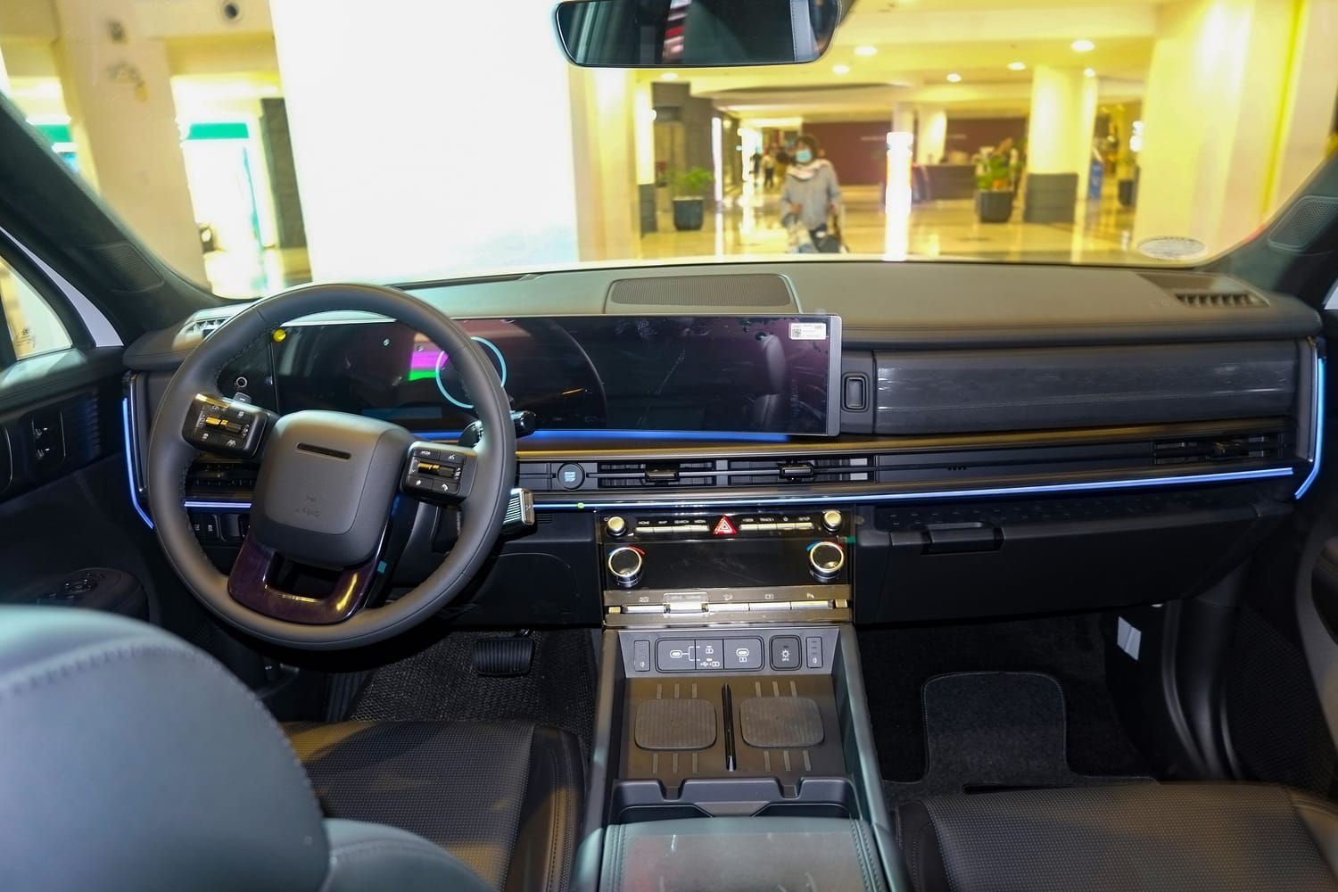 Hyundai Santa Fe, nội thất. Bản 1.6T Hybrid bán ở Philippines.